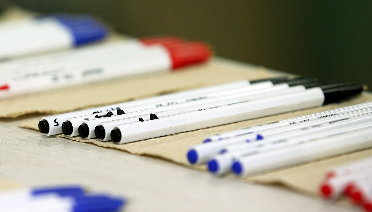 Monami stock watch points in the core stationery business