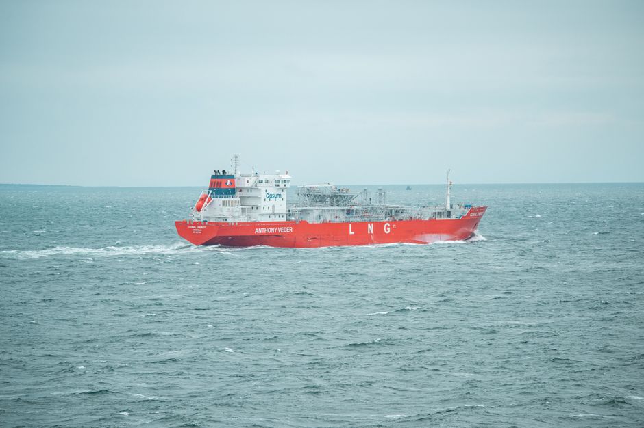 An LNG carrier under way at sea, the vessel type Hankuk Carbon stock is exposed to