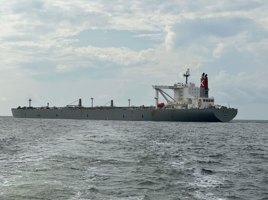 Pan Ocean stock analysis - very large crude carrier at sea