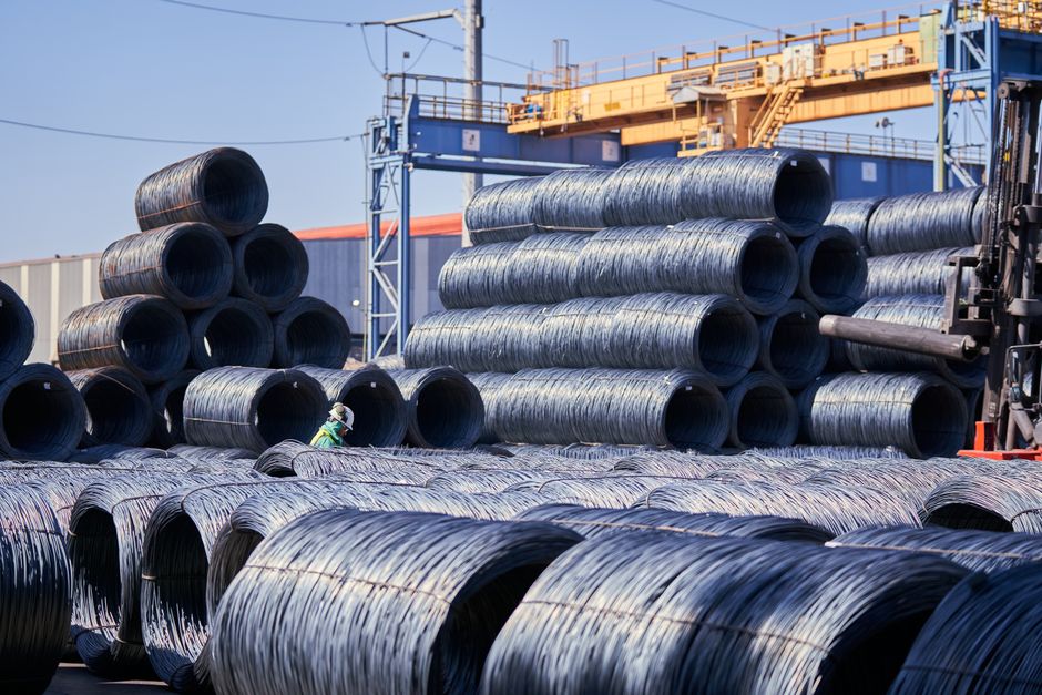 SeAH Besteel Holdings stock analysis background showing a stainless steel production line