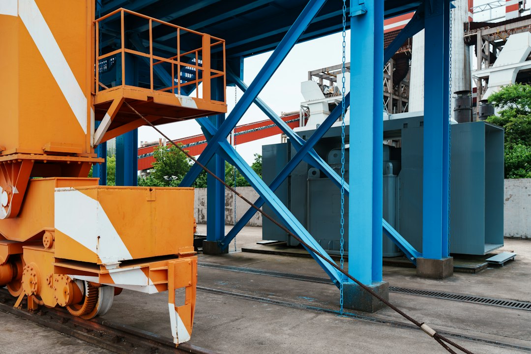A gantry crane and heavy plant equipment of the kind Haesung DS stock capital spending buys