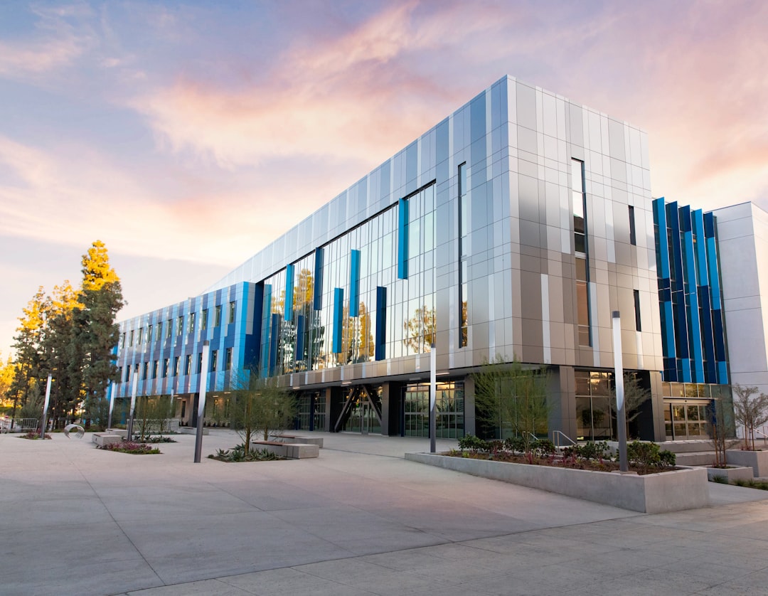 An office building exterior, a reference photograph for this Kakao Pay balance sheet analysis